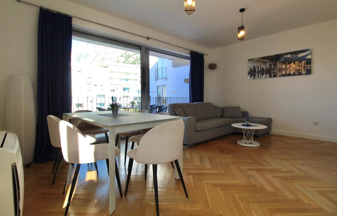 Daire 2bd New Dobrota With Bay Views